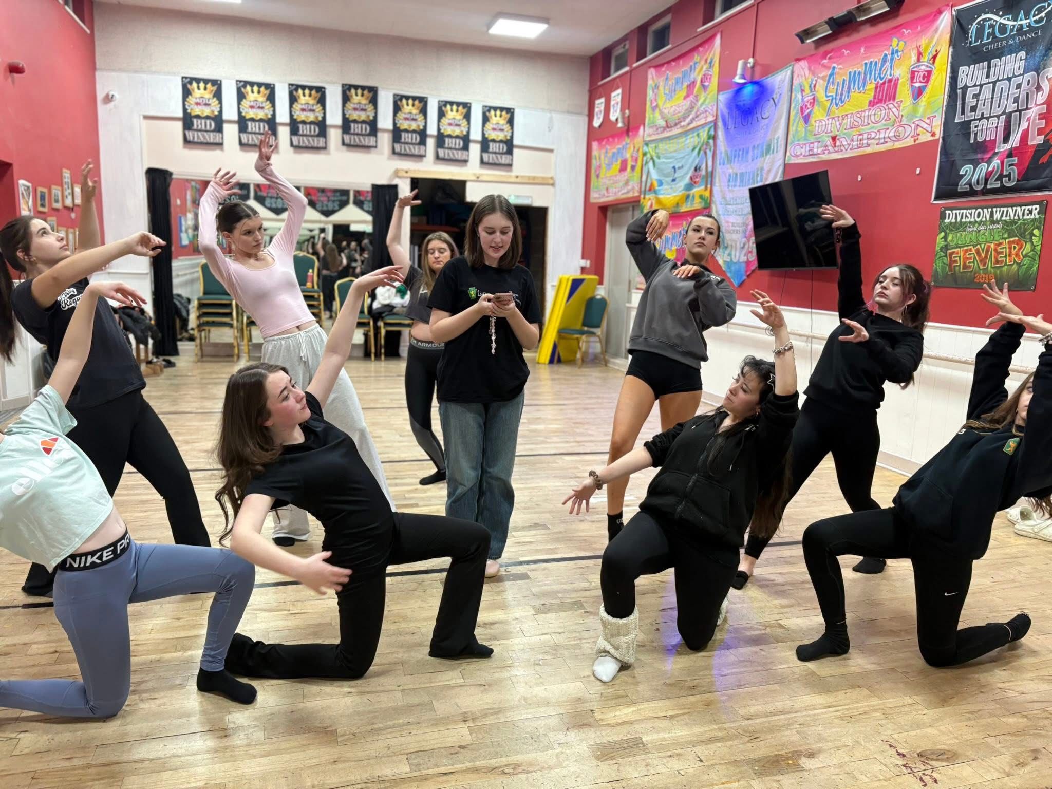 The Hunslet Rogues Present...